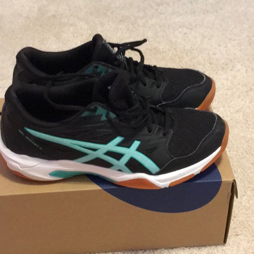 Asics Gel Rocket 11 Women’s Volleyball Sneakers - Picture 4 of 6